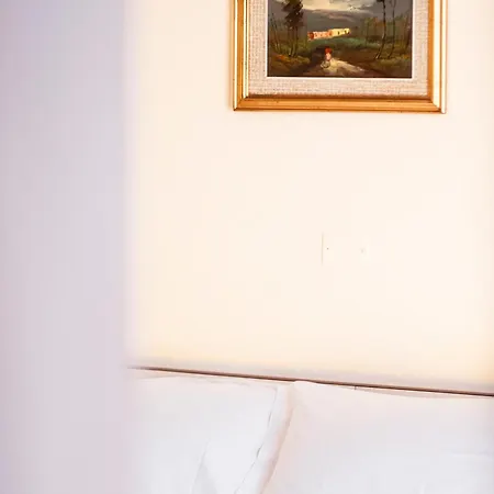 Hotel Cheri Rímini