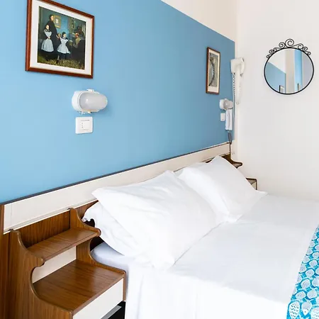 Hotel Cheri Rímini