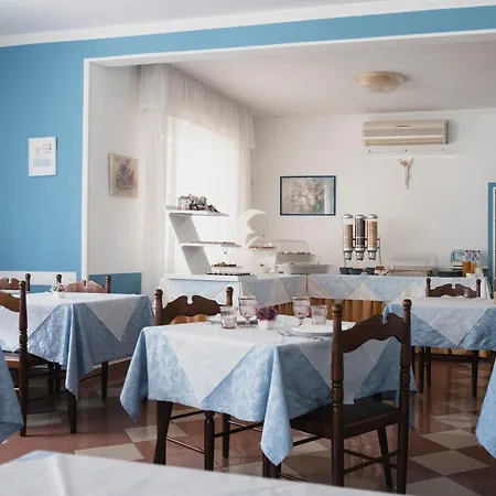 Ξενοδοχείο Cheri