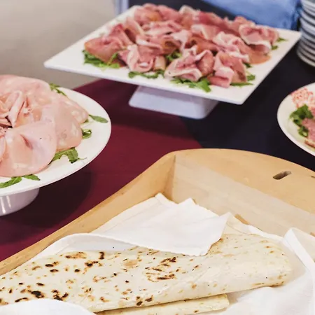 Ξενοδοχείο Cheri