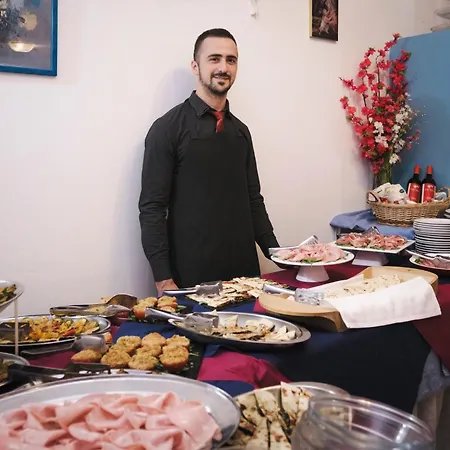 Ξενοδοχείο Cheri